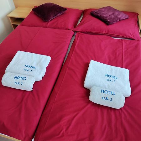 Hotel O.K. 1 Бероун Екстер'єр фото